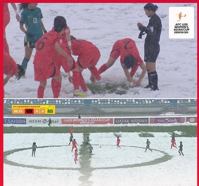 🥶U20女足亚洲杯昨日遭遇大雪天气 裁判未终止比赛 球员现场扫雪划线